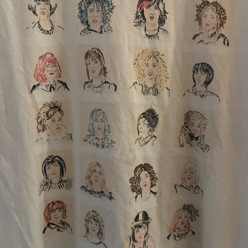 Paper 8, Moira Illustration Schitts Creek T-Shirt, XL